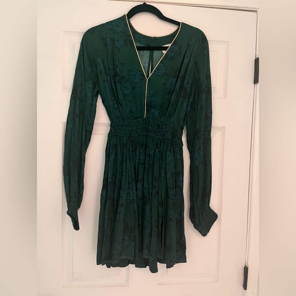 Omika Dress
